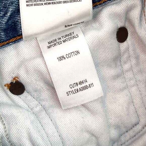 AGOLDE 90s Distressed Raw Hem Denim Shorts Women’s Size 25 Roundabout Wash - Picture 4 of 5